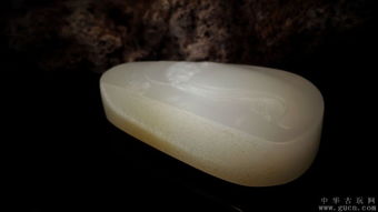 精品和田玉籽料福到眼前玉牌 青海玉石的典雅福運象征