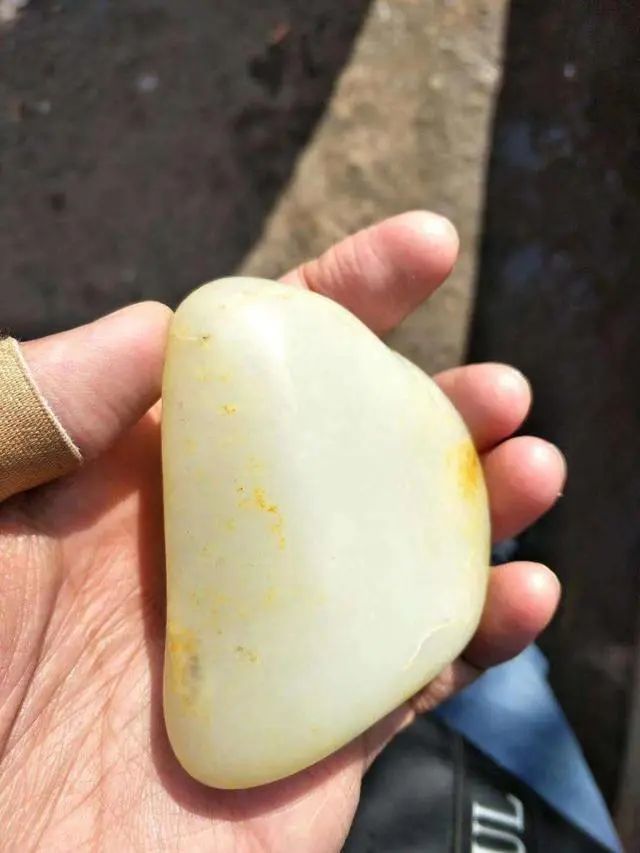 純天然和田玉素面手牌新疆且末糖青海料帝王紫俄料配件正宗玉石